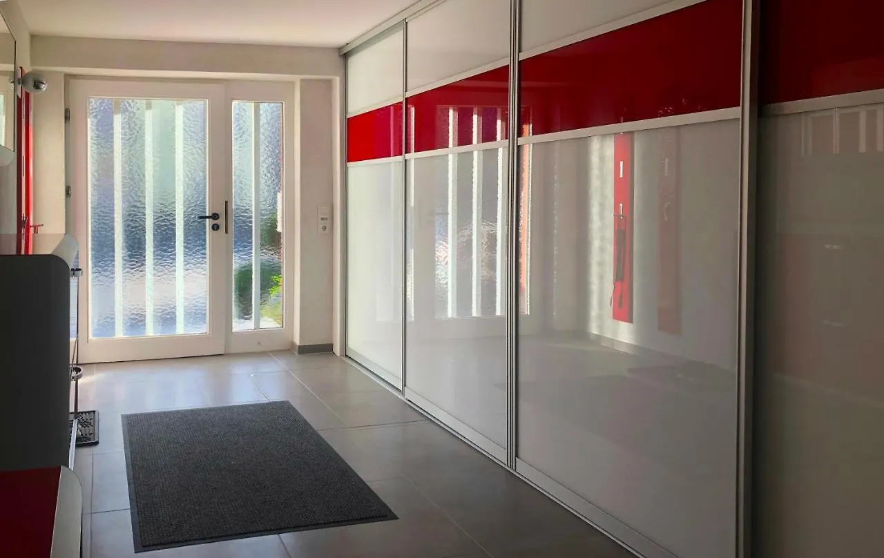 Modernes Apartment In Schoener Lage Dusseldorf Germany